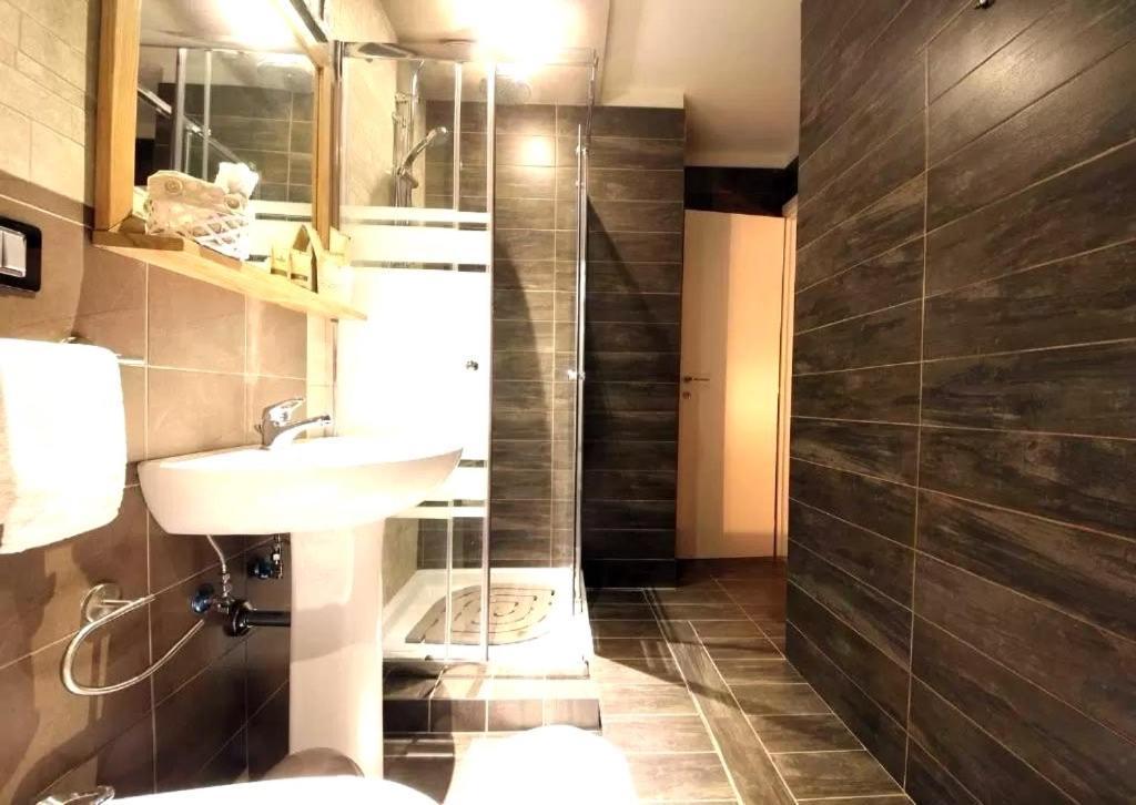 Standard Double or Twin Room Balcony